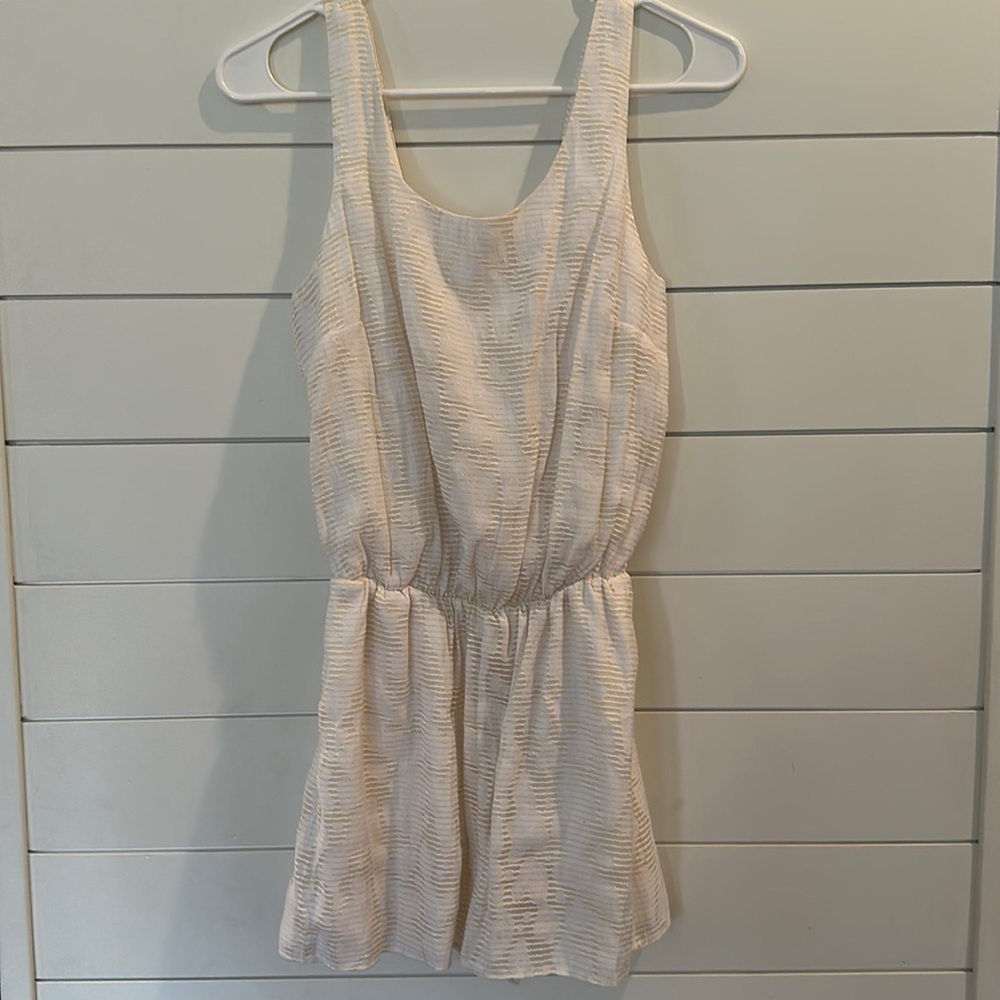 Forever 21 zip back cream/gold romper